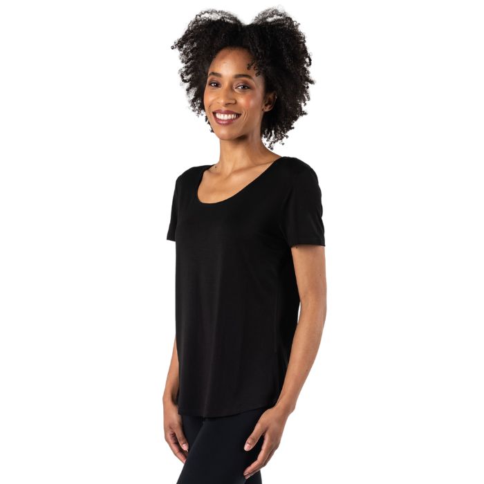 Brenda U-neck t-shirt black side view of top on model