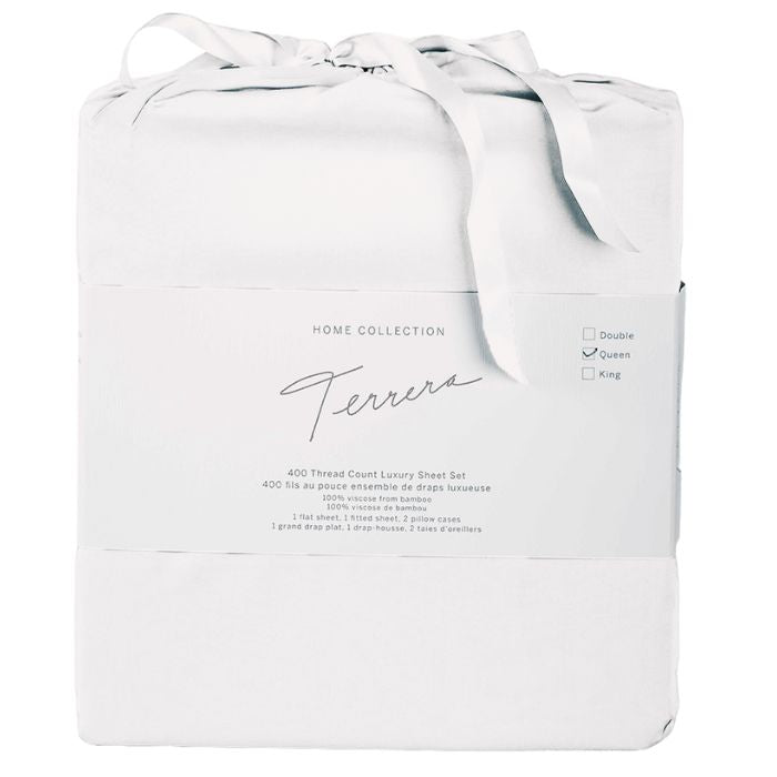 White sheet set- flat sheet, fitted sheet and two pillowcases in cloth bag