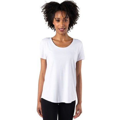 Brenda U-neck t-shirt white front view of top on model