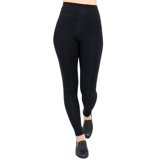 bottom of female model wearing dixie black fleece leggings front view on white background