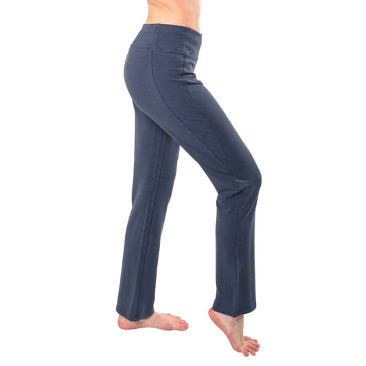 anchor blue emory pants side view bottoms on model
